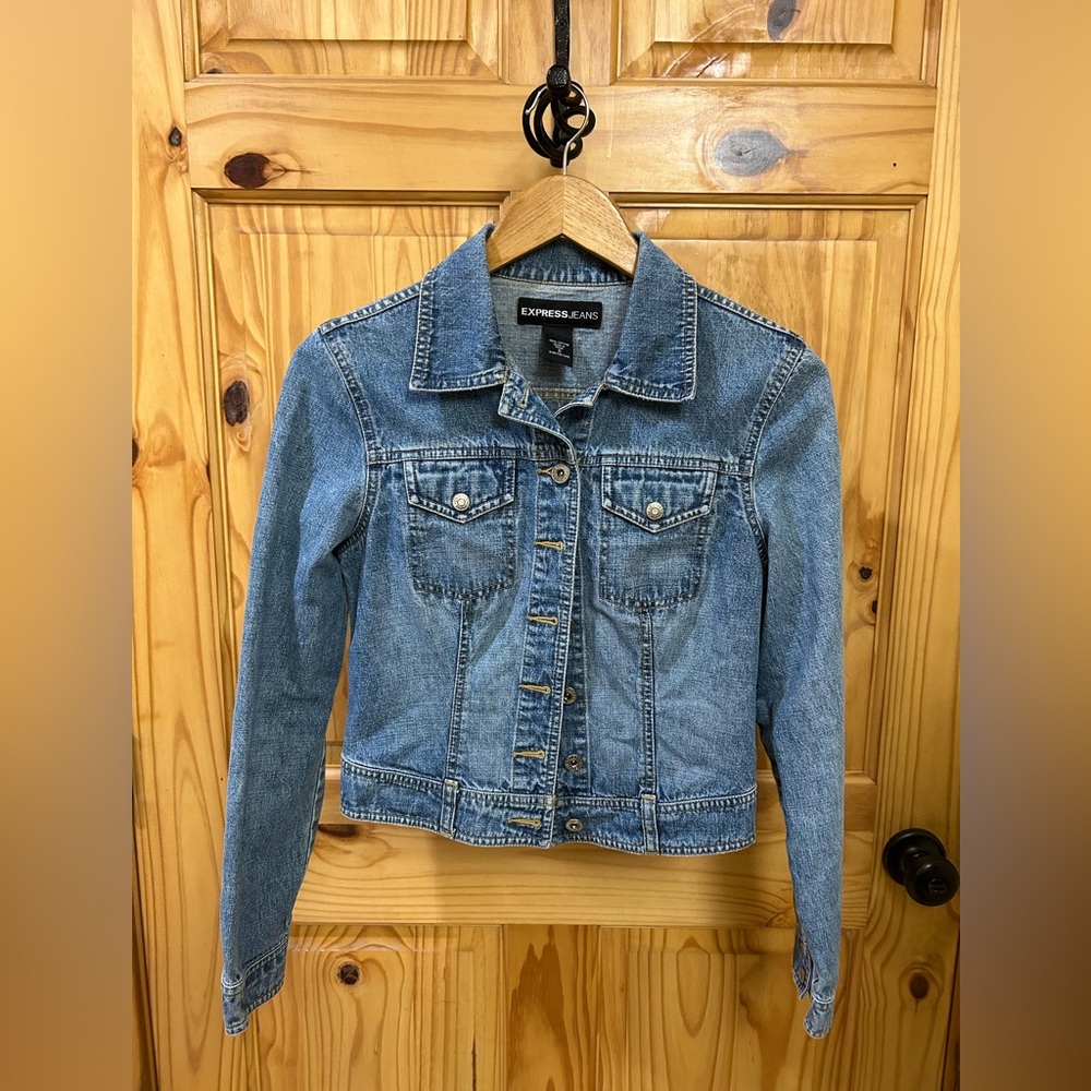 Vintage. EUC Express Light Blue Denim Jacket